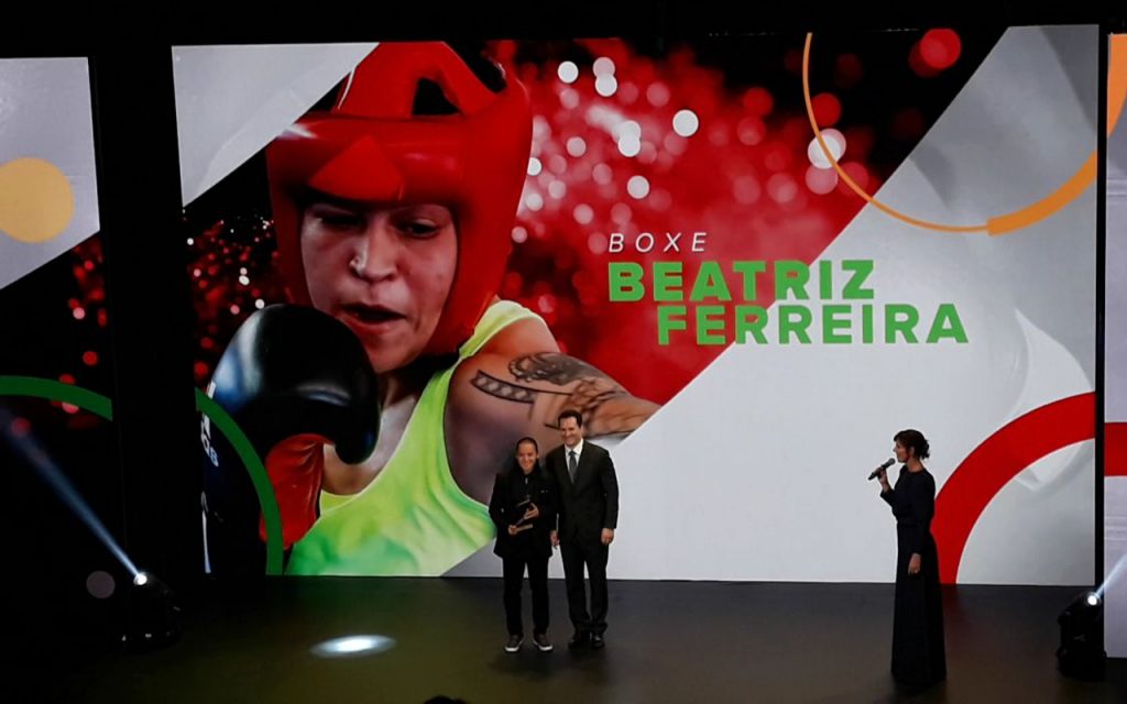 eBeatriz Ferreira é a melhor do Boxe no Prêmio Brasil Olímpico