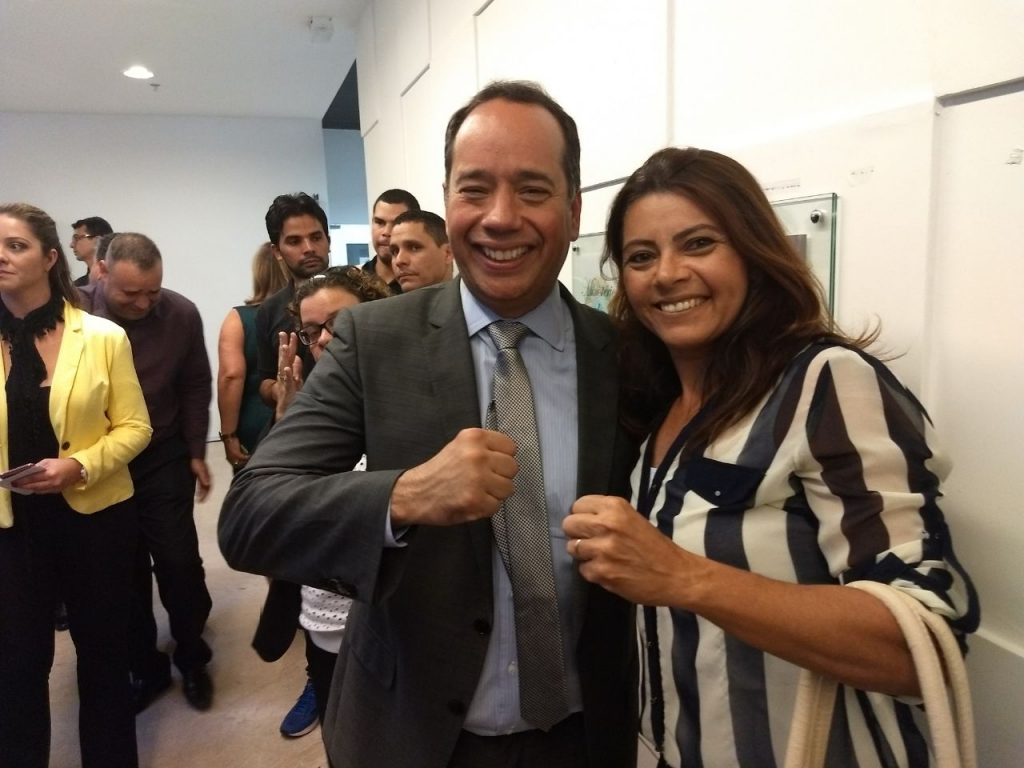 Treinadora Monica Santos representa a CBBoxe na posse do Ministro do Esporte